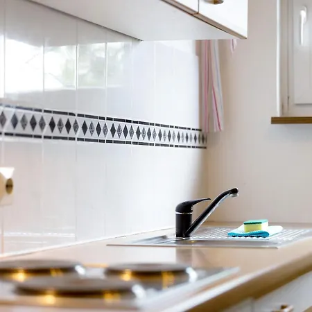 Schwaebische Alb شقة